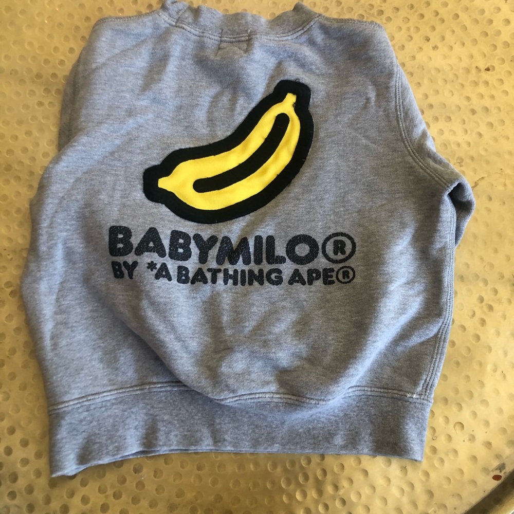 A bathing ape kids size 100 sweatshirt